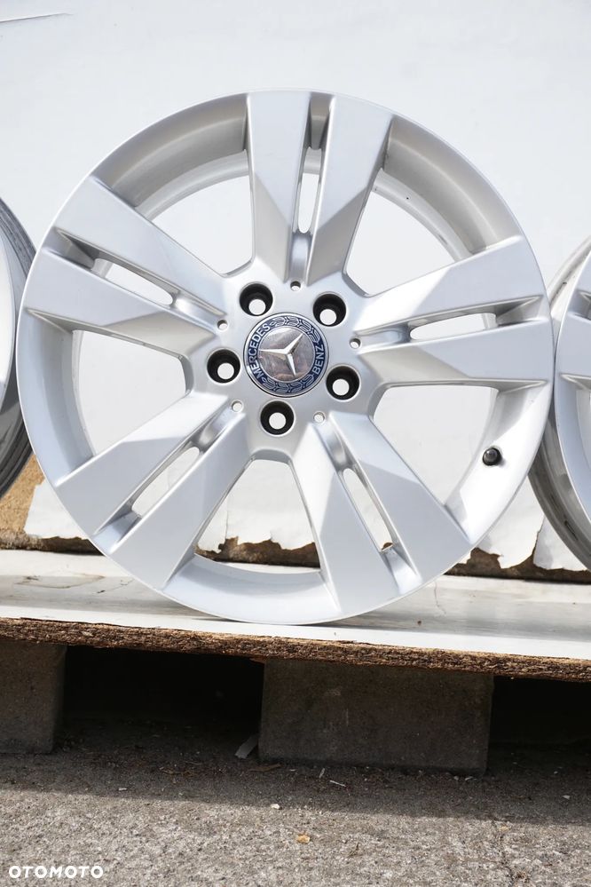 Mercedes W204 5x112 17 7,5J et47 - 5