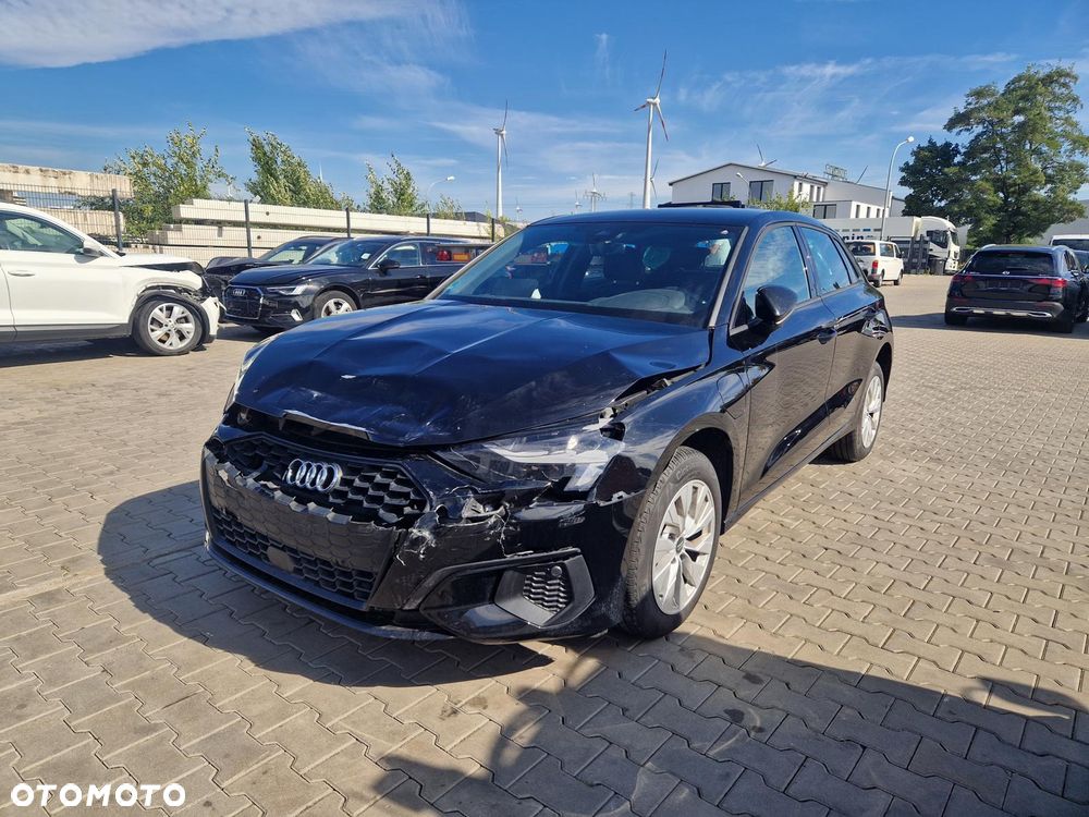 Audi A3 Sportback - 1