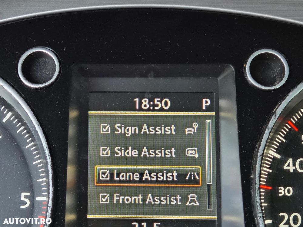 Volkswagen Passat 2.0 TDI 4Motion DSG BlueMotion Tech Highline - 28
