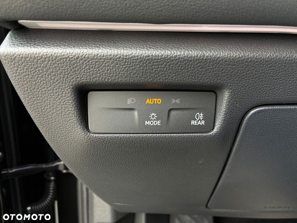 Volkswagen Passat - 26
