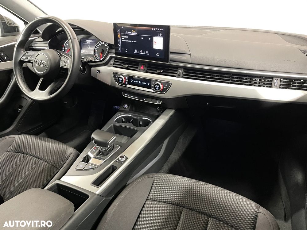 Audi A4 35 TFSI S tronic MHEV Advanced - 8