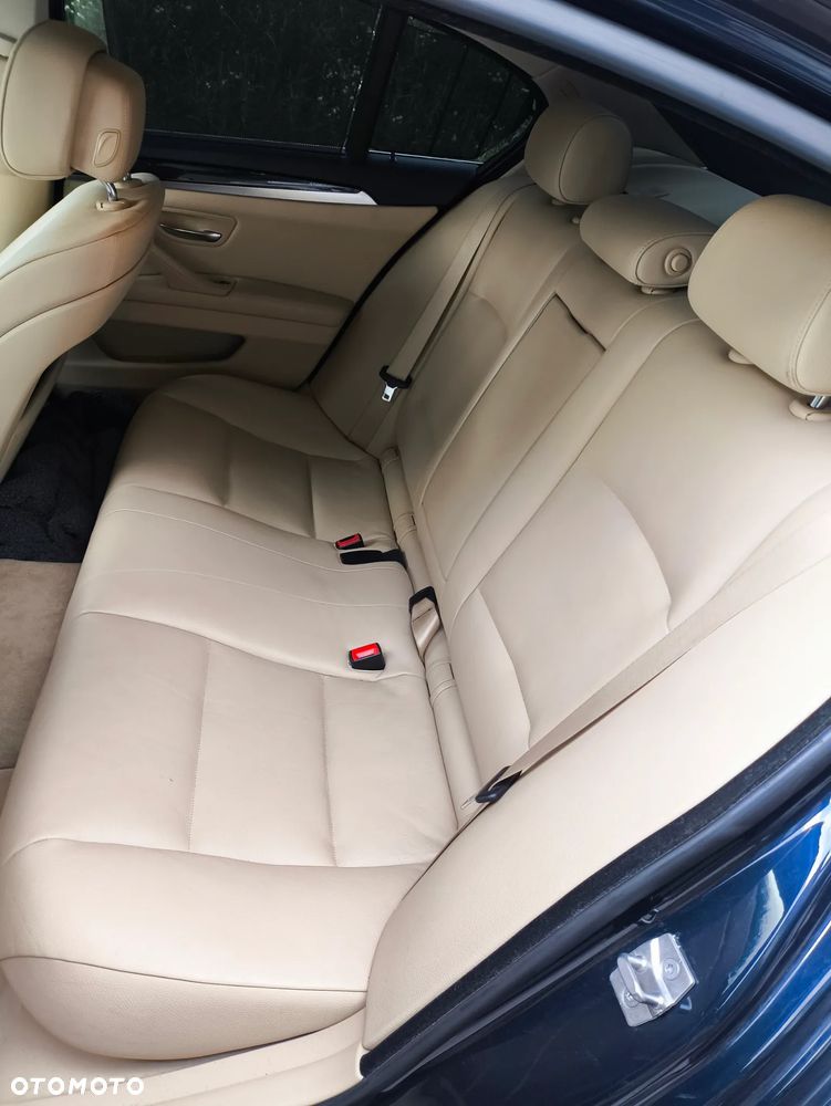 BMW Seria 5 520d - 8