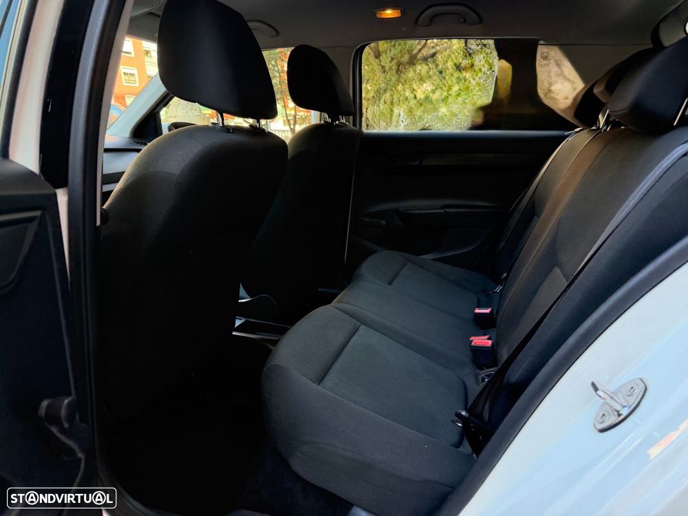 Skoda Fabia 1.0 Active - 27