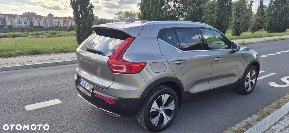 Volvo XC 40 T5 AWD Inscription - 4
