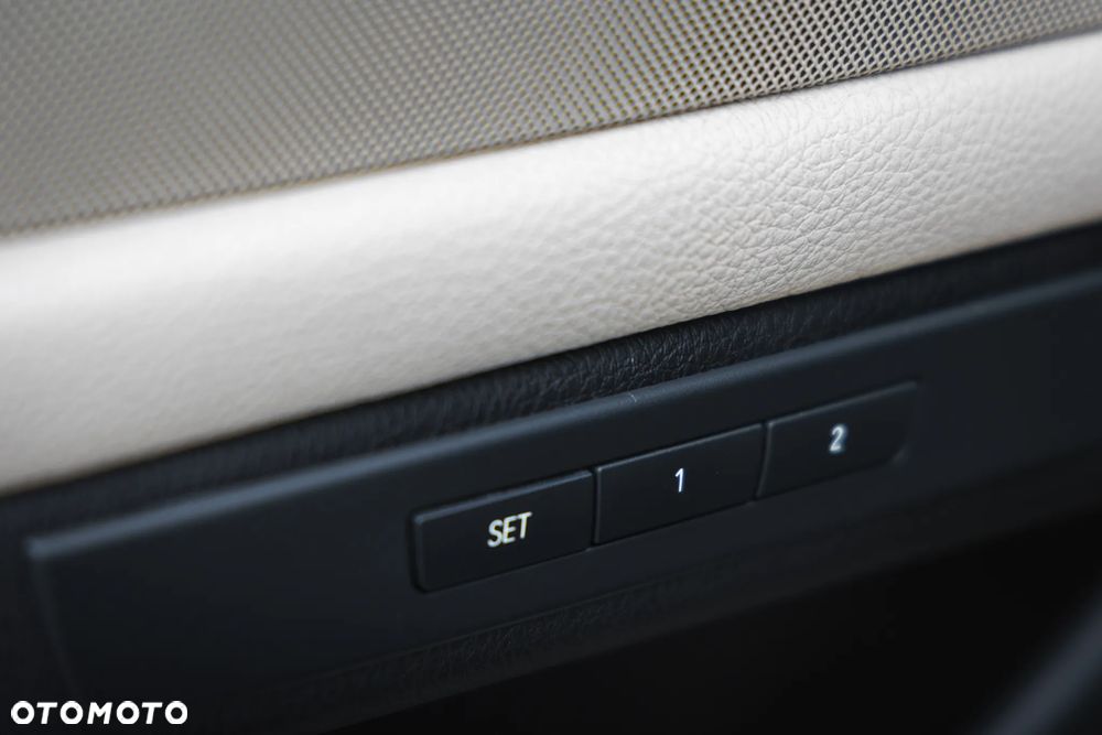 BMW Seria 5 520d xDrive Luxury Line - 20