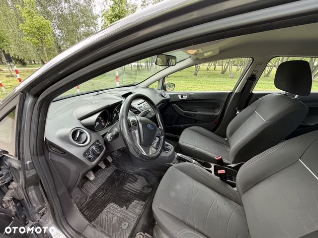 Ford Fiesta - 9