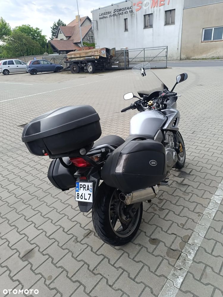 Honda CBF - 2