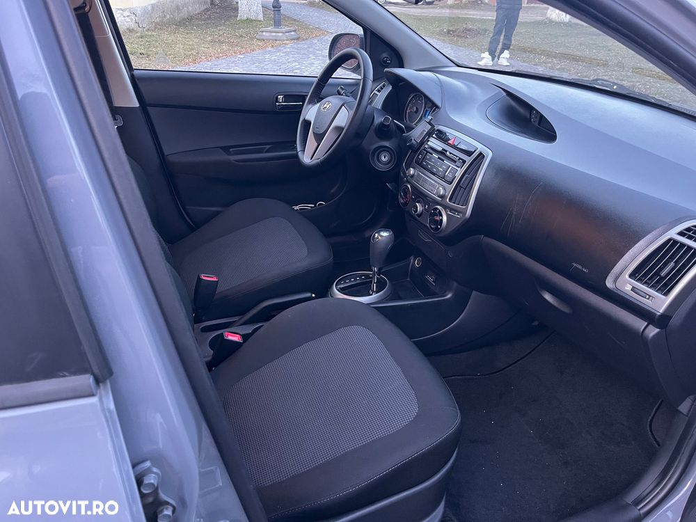 Hyundai i20 - 16