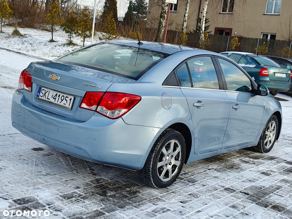 Chevrolet Cruze 2.0 LS - 11