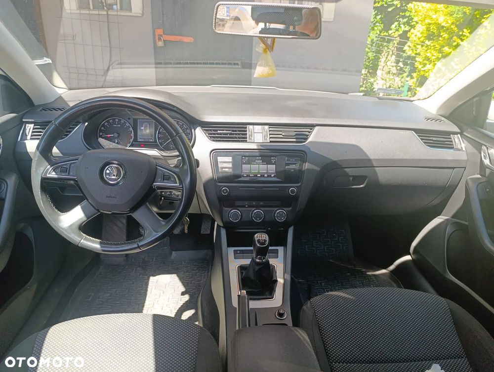 Skoda Octavia 1.6 TDI Ambition - 9