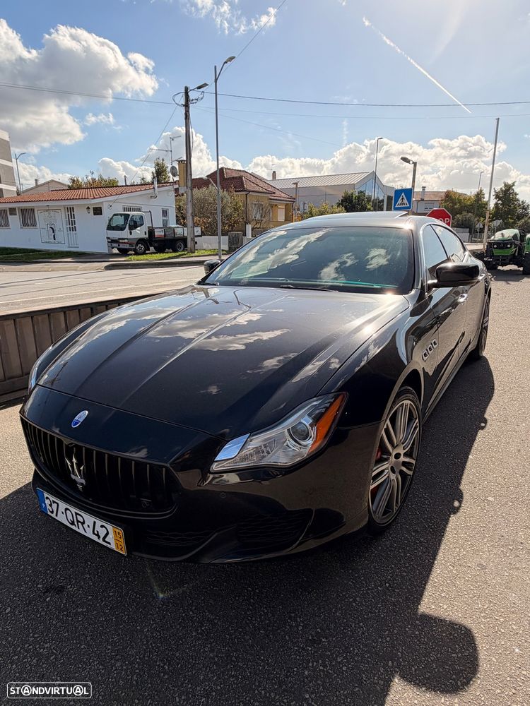 Maserati Quattroporte 3.0 V6 - 3