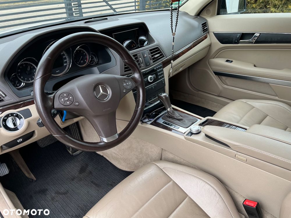 Mercedes-Benz Klasa E - 12