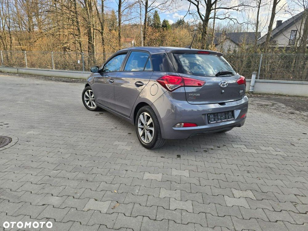 Hyundai i20 - 3