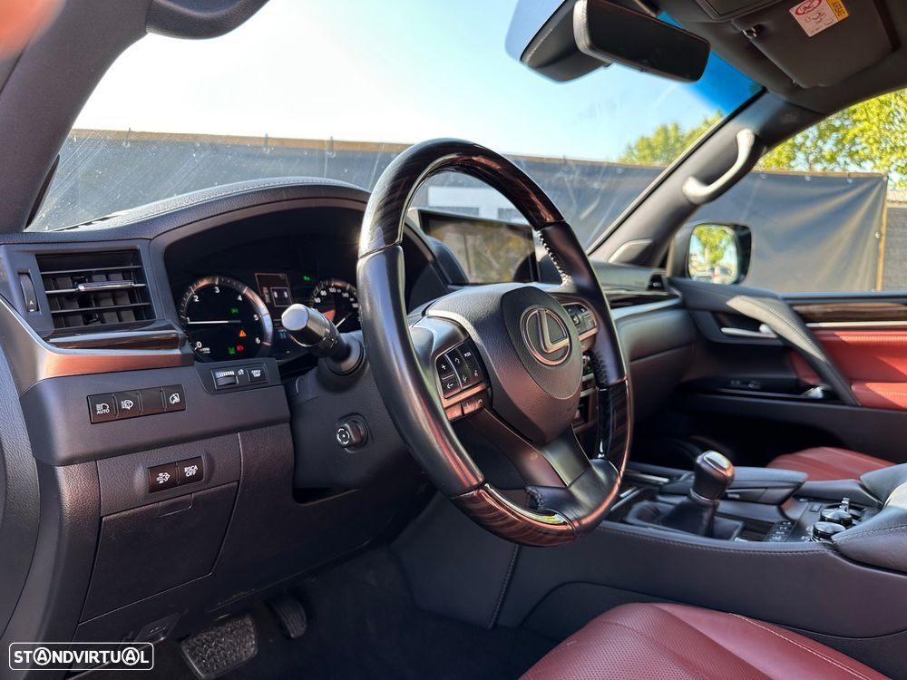 Lexus LX 450 - 11