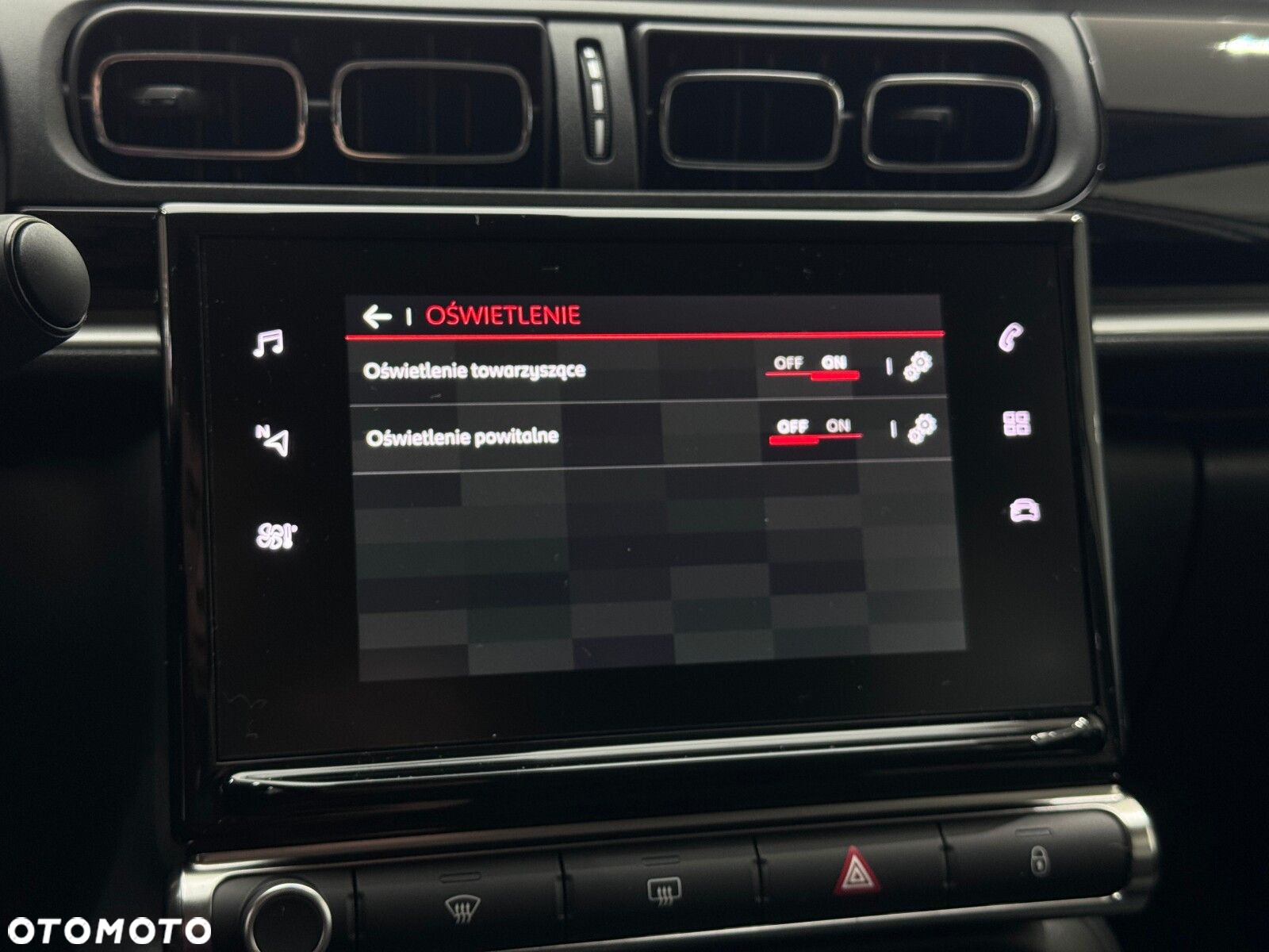 Citroën C3 1.2 PureTech Shine - 34