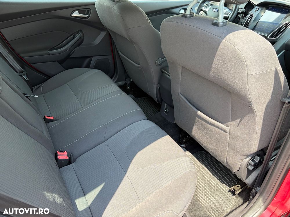 FORD Focus 2011 — imagine 12