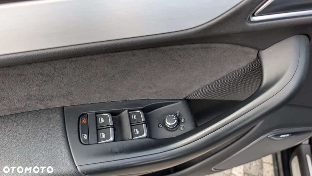 Audi Q3 2.0 TDI Quattro Edycja Specjalna - 15