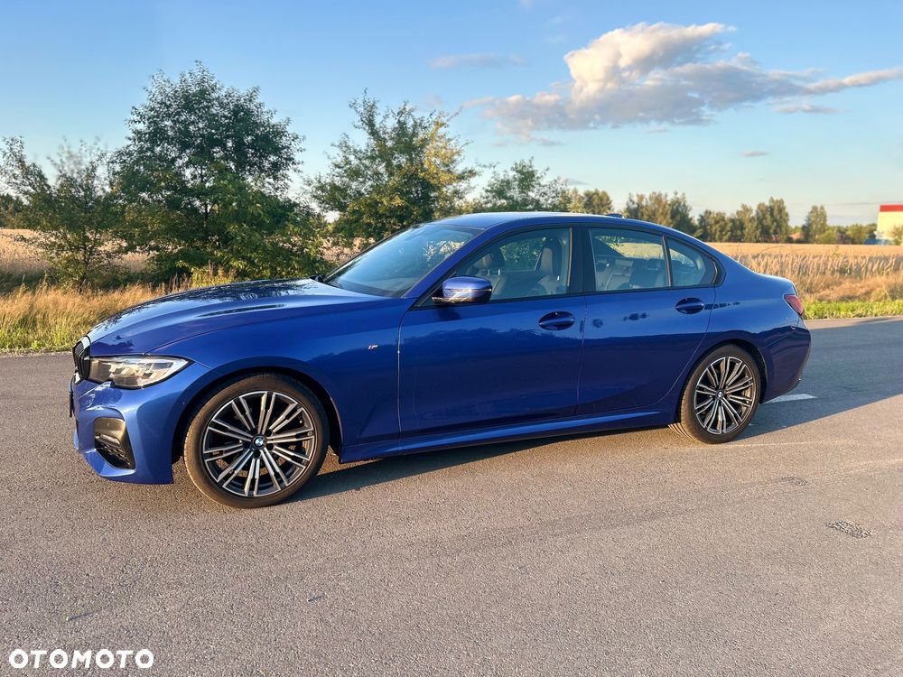 BMW Seria 3 318i M Sport - 11