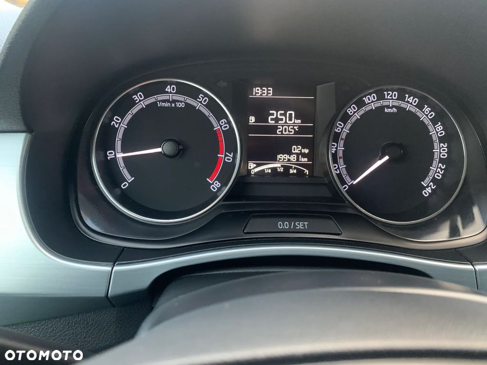 Skoda Fabia 1.0 TSI Ambition - 24
