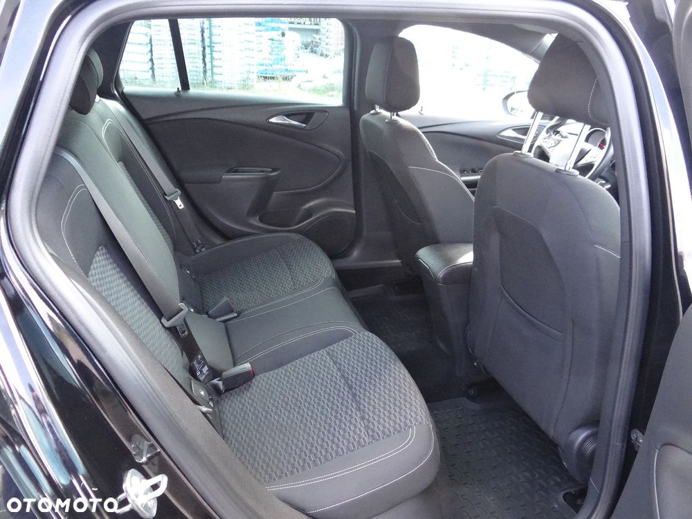Opel Astra - 8