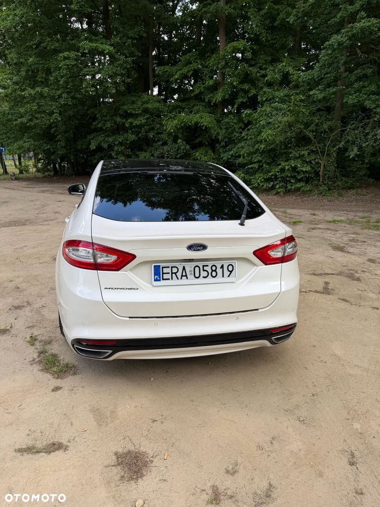 Ford Mondeo 2.0 TDCi Titanium PowerShift - 4