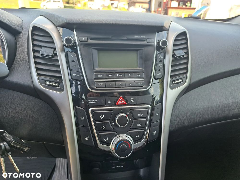 Hyundai i30 1.6 Comfort - 15