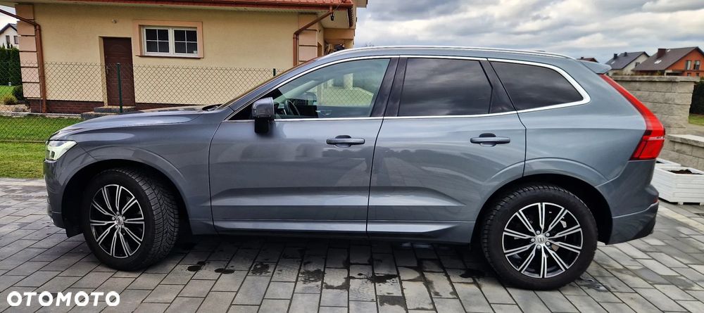 Volvo XC 60 D4 Geartronic Momentum Pro - 9