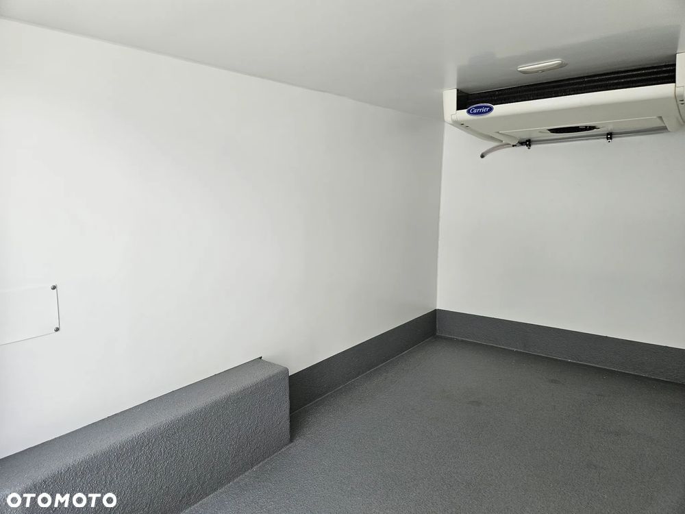 Renault TRAFIC L2H1 Long Chłodnia Mroźnia 62tyś km SalonPL - 30