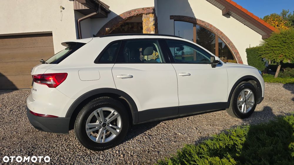Audi Q3 2023 photo 3