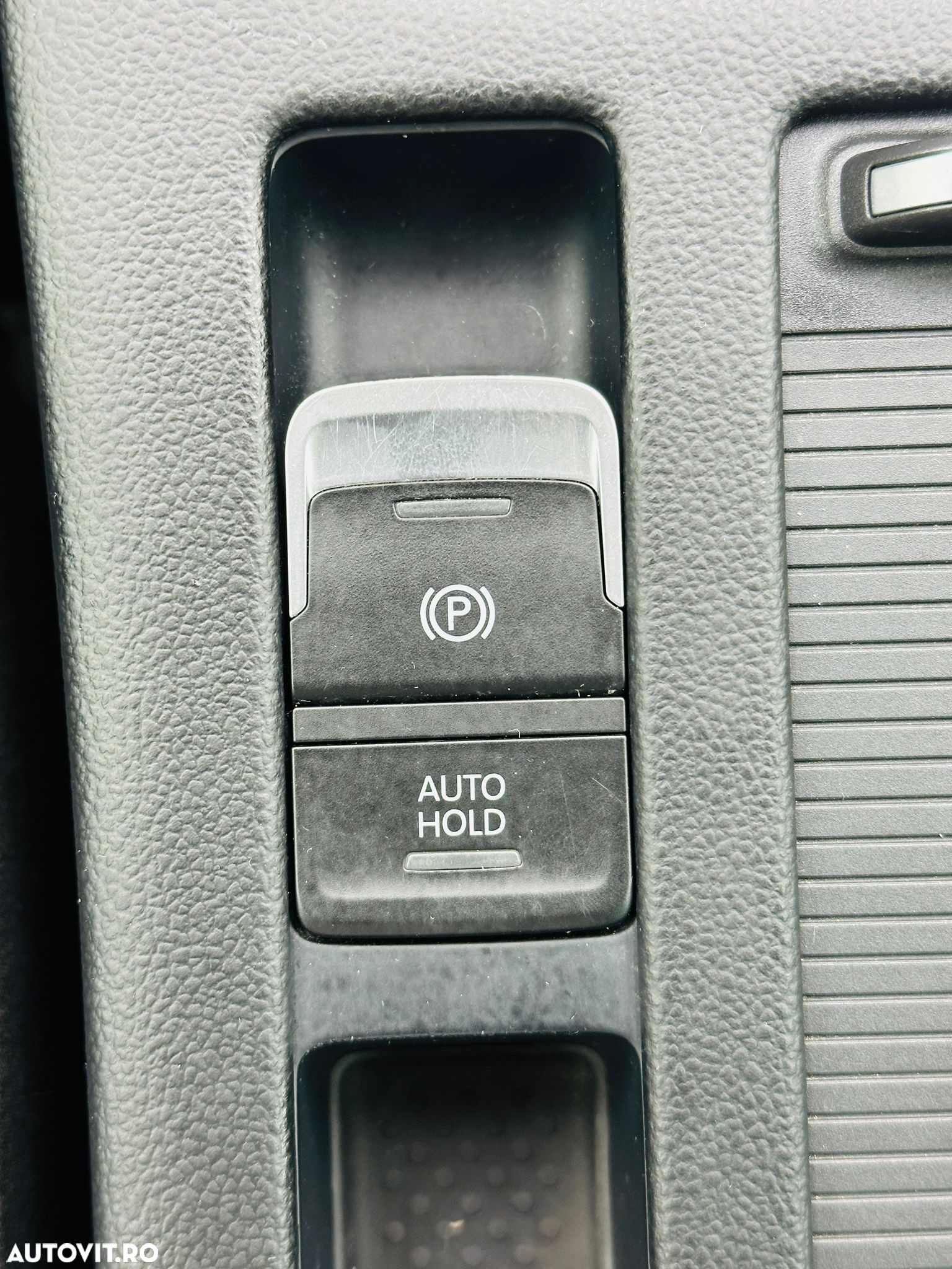 Volkswagen Passat Variant 1.6 TDI SCR DSG - 30