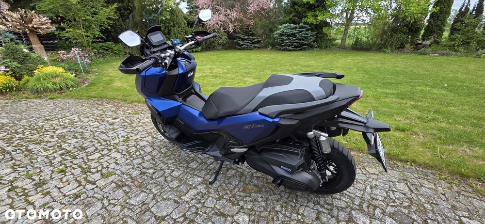 Honda ADV350 - 3