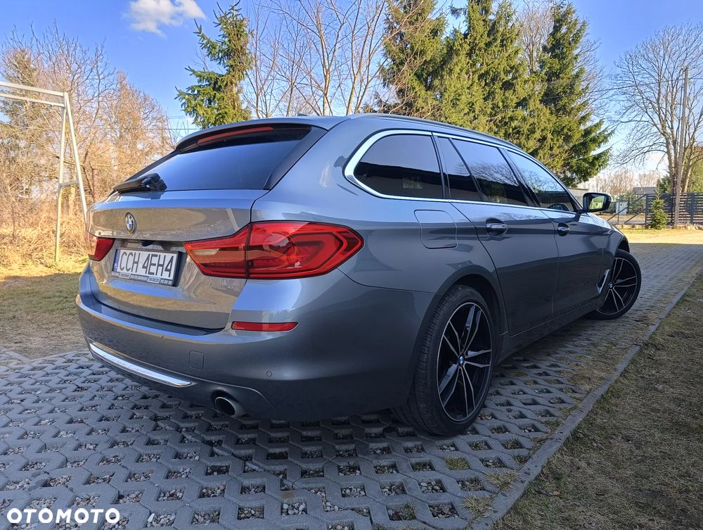 BMW Seria 5 525d Luxury Line sport - 6
