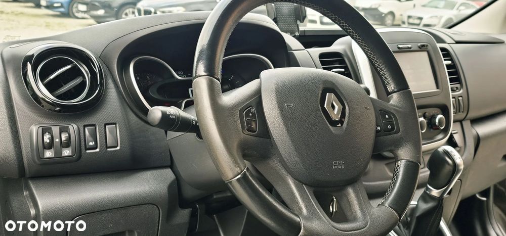 Renault Trafic ver-grand-spaceclass-2-0-dci - 24