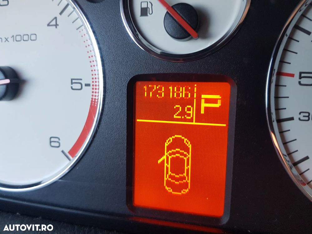 Peugeot 407 HDi 135 Automatik Esplanade - 6