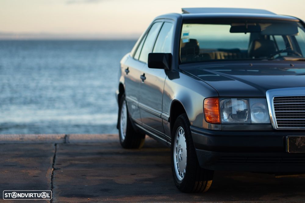 Mercedes-Benz W124 (1984-1997) 300 D Turbo - 53