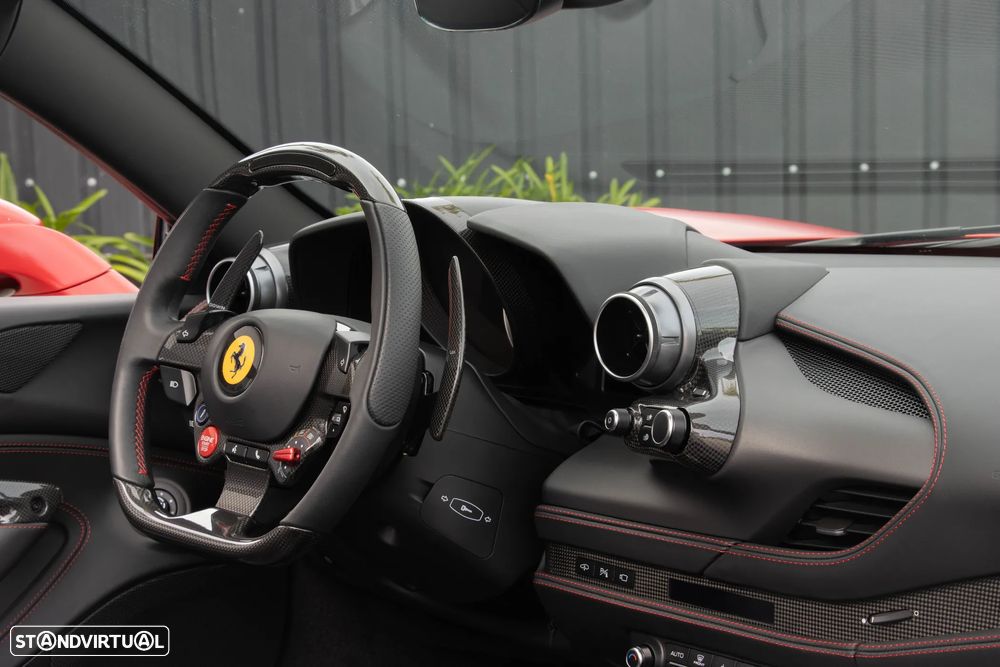 Ferrari F8 Tributo Standard - 44