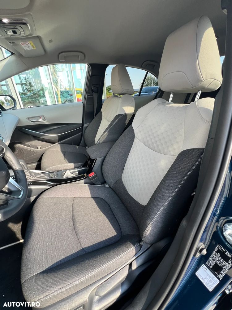Toyota Corolla 1.8 HSD Dynamic - 7