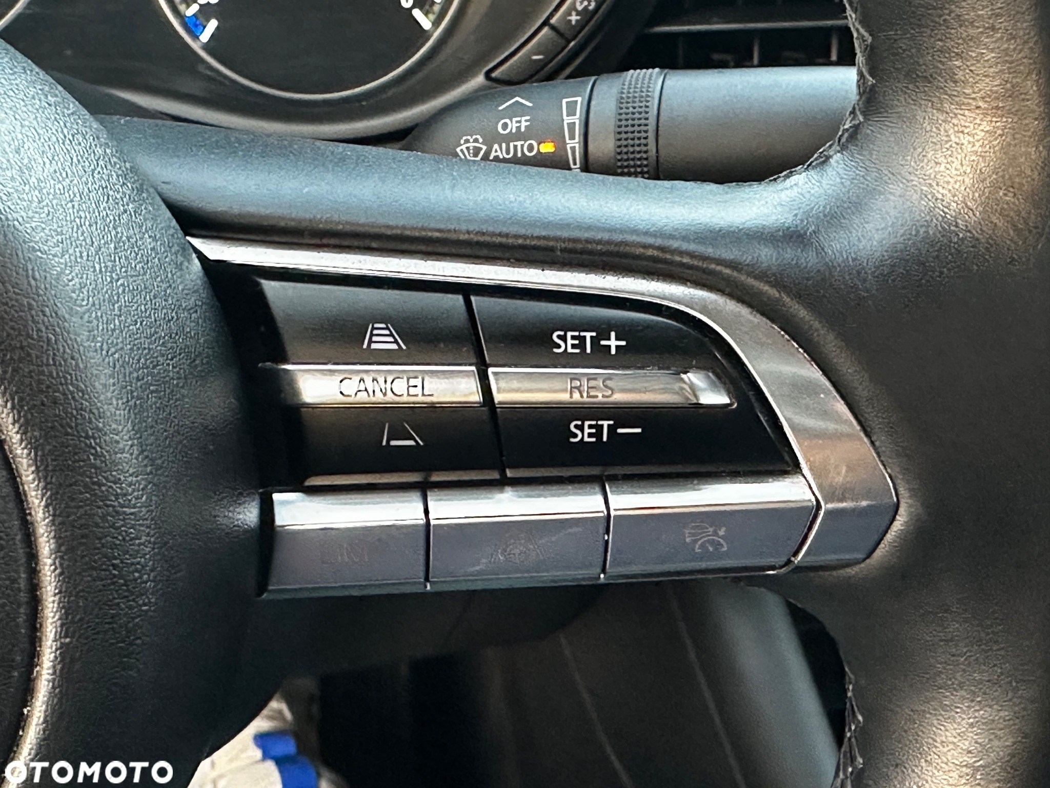 Mazda 3 2.0 mHEV Exclusive Line - 34