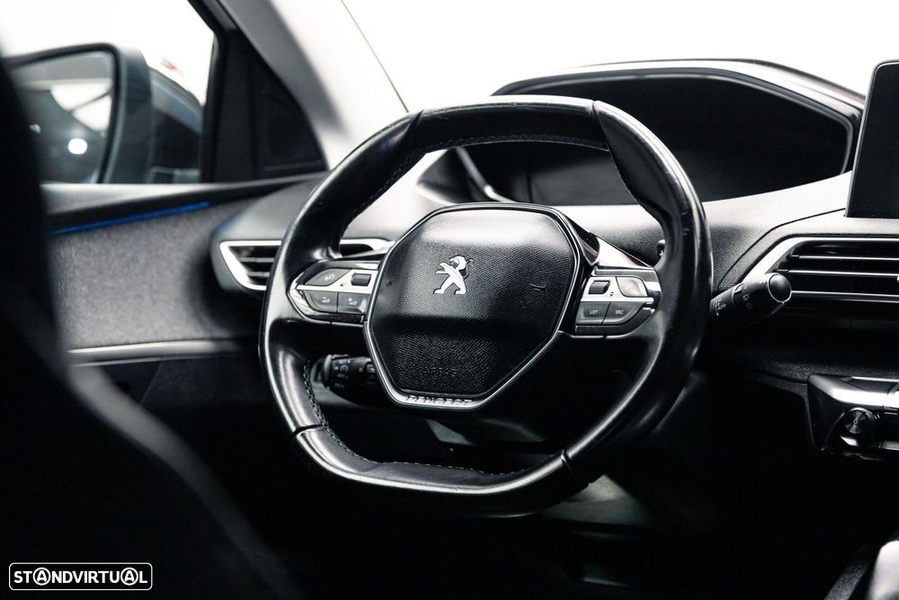 Peugeot 3008 1.5 BlueHDi Crossway EAT8 - 25