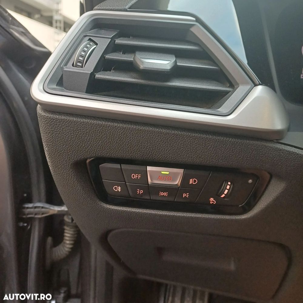 BMW Seria 3 320d xDrive AT - 34