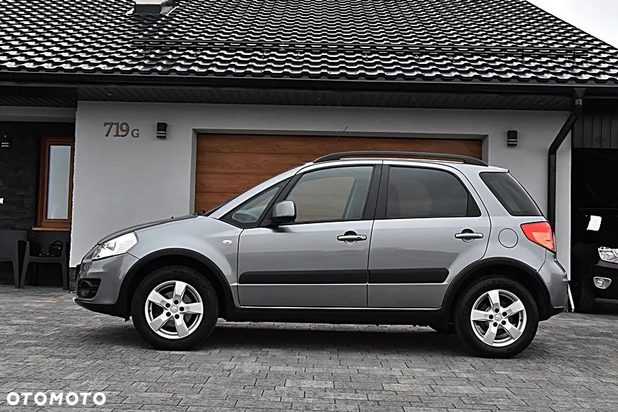 Suzuki SX4 1.6 VVT 4x4 Style - 13