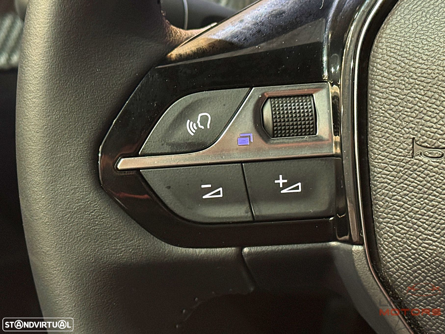 Peugeot 2008 1.2 PureTech Allure - 20