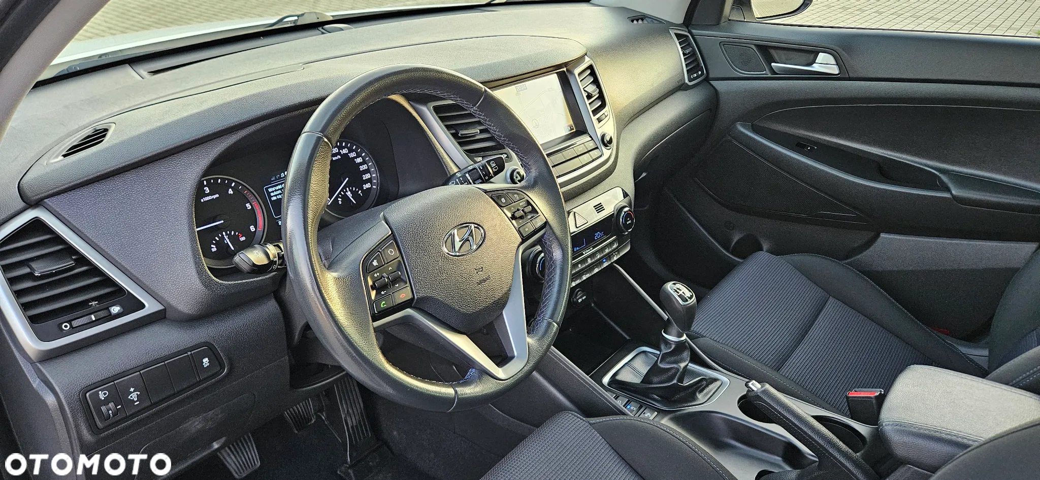 Hyundai Tucson blue 1.7 CRDi 2WD Advantage - 6