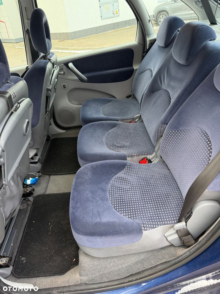 Citroën Xsara Picasso 2.0 16V Exclusive - 10