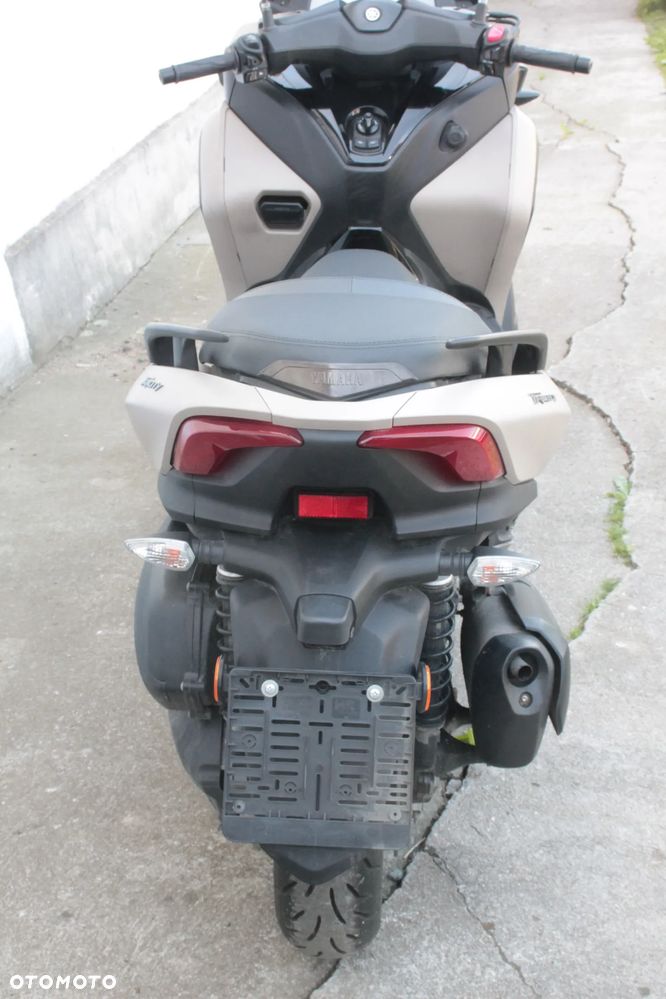 Yamaha Tricity - 21
