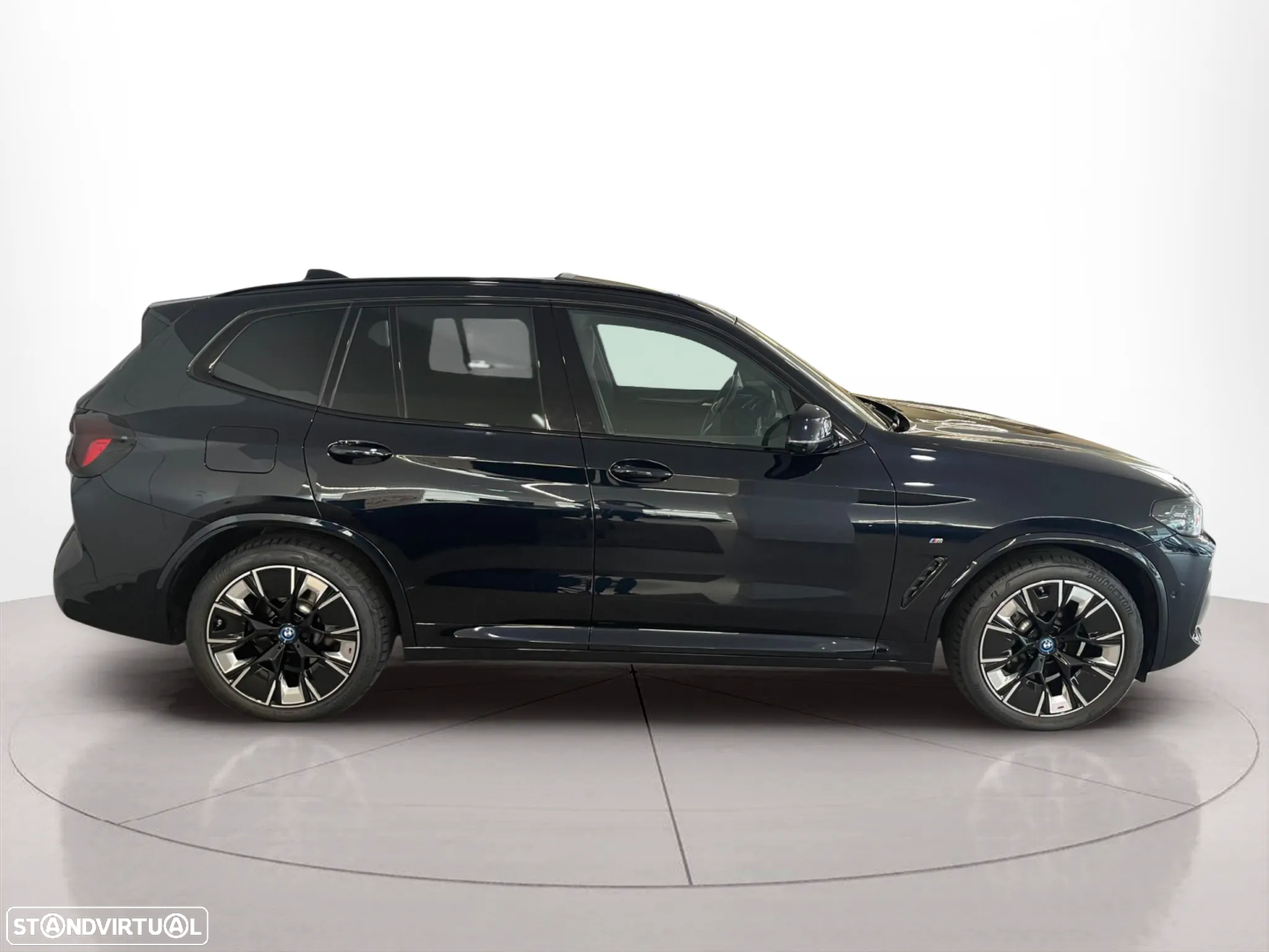 BMW iX3 M Sport Impressive - 3
