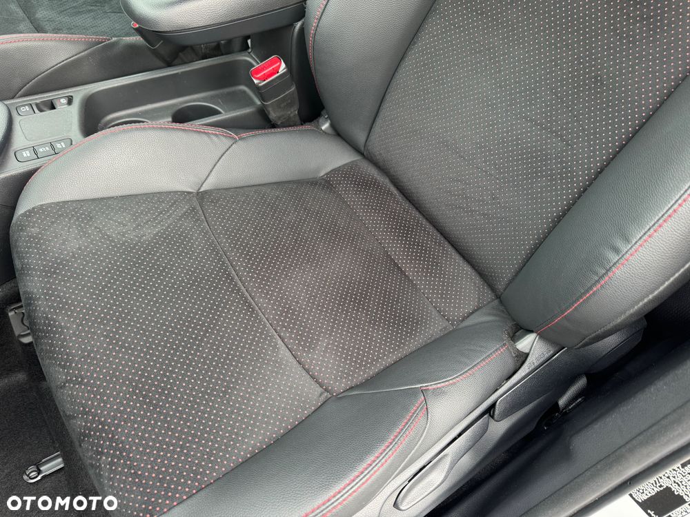 Toyota Yaris 1.5 VVT-i GR SPORT - 10