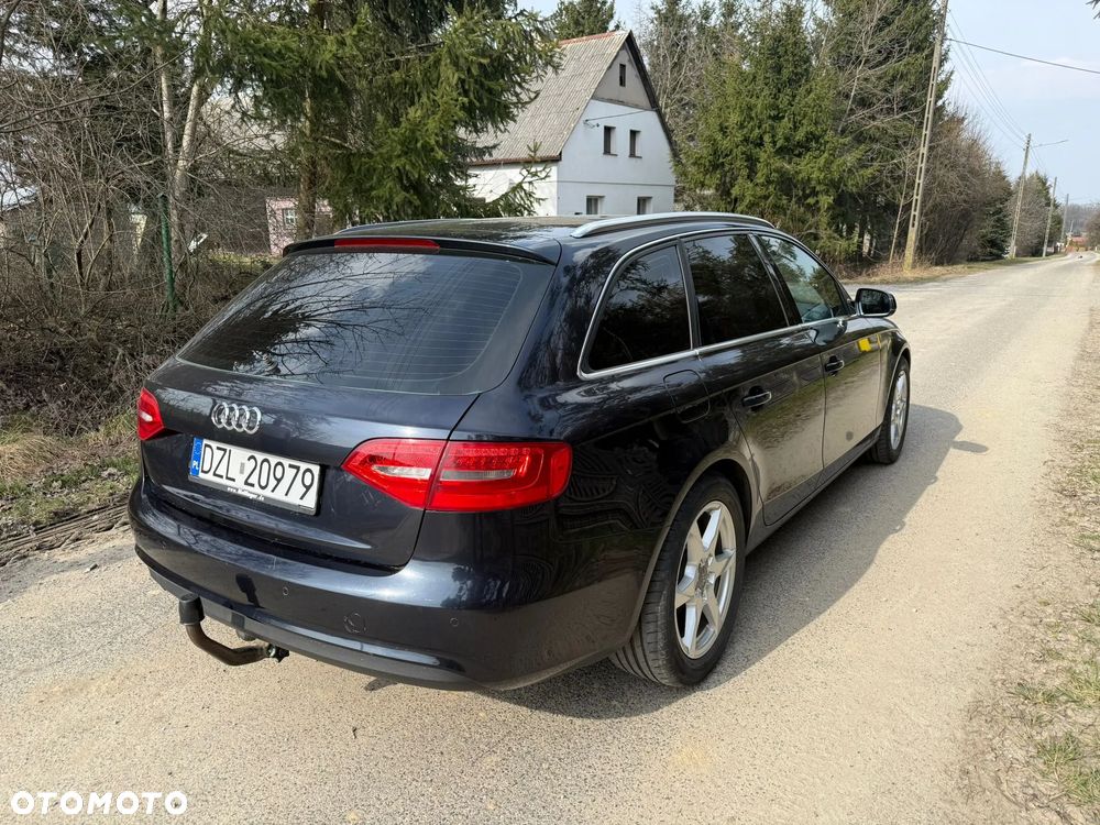 Audi A4 Avant 2.0 TDI DPF Ambiente - 4