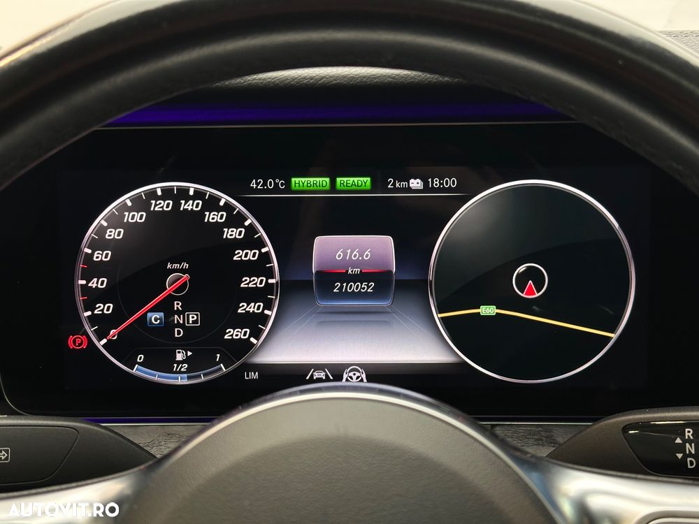 Mercedes-Benz E 300 de 9G-TRONIC AMG Line - 11