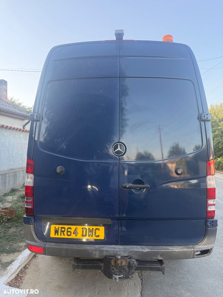 Mercedes-Benz Sprinter - 4